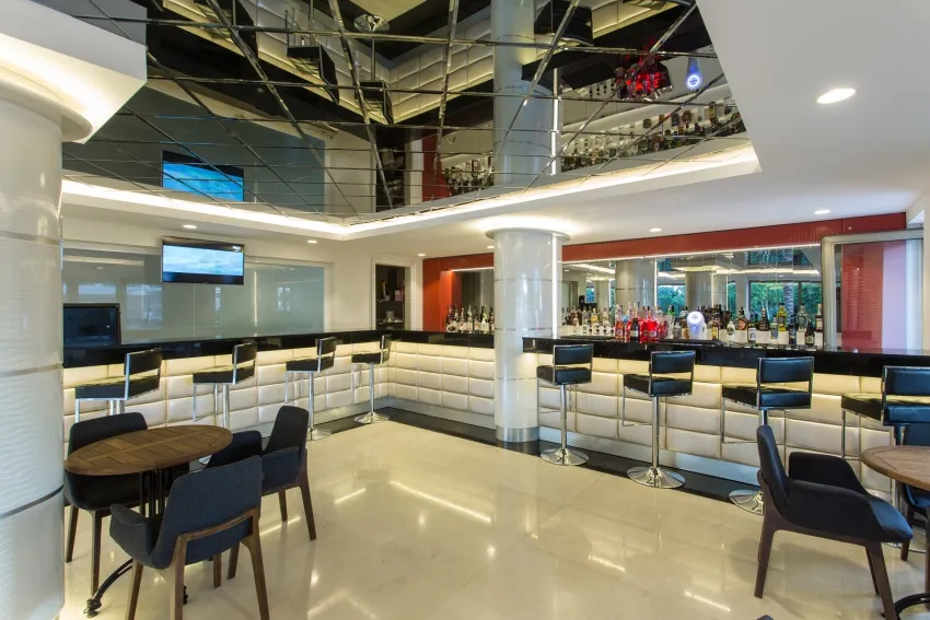 Club Falcon Hotel 4*-8