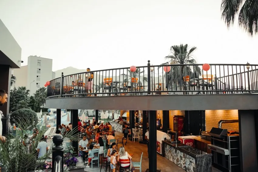 ISTANBUL BEACH HOTEL  4*-25