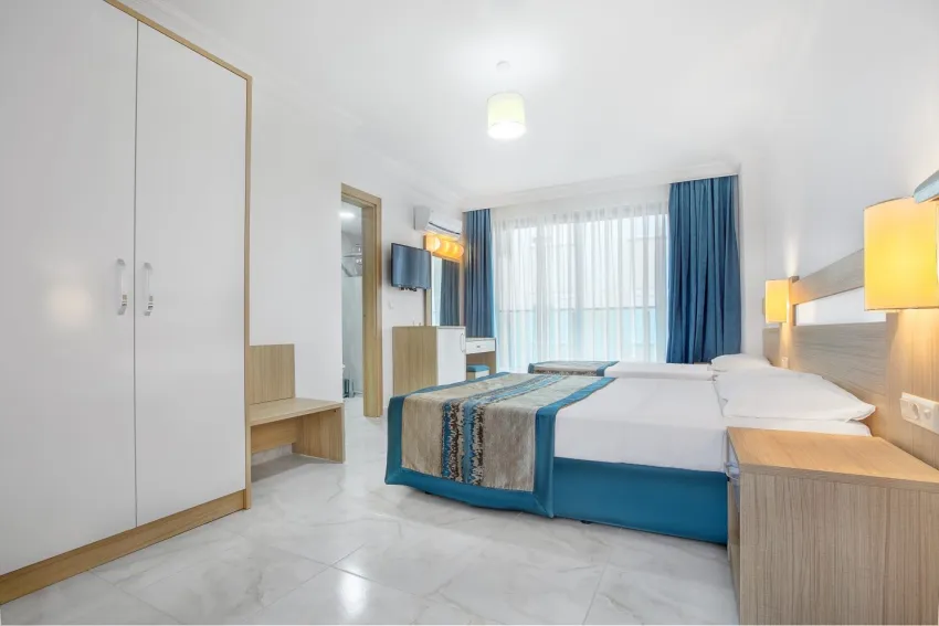 Green Life Hotel 4*-8