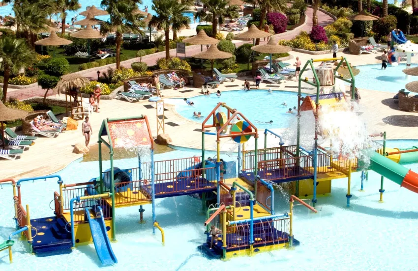 Titanic Resort & Aquapark 4*-4