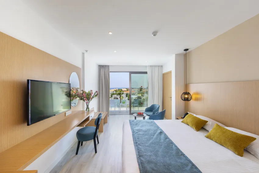 Leonardo Crystal Cove Hotel and Spa by the Sea 4*-43