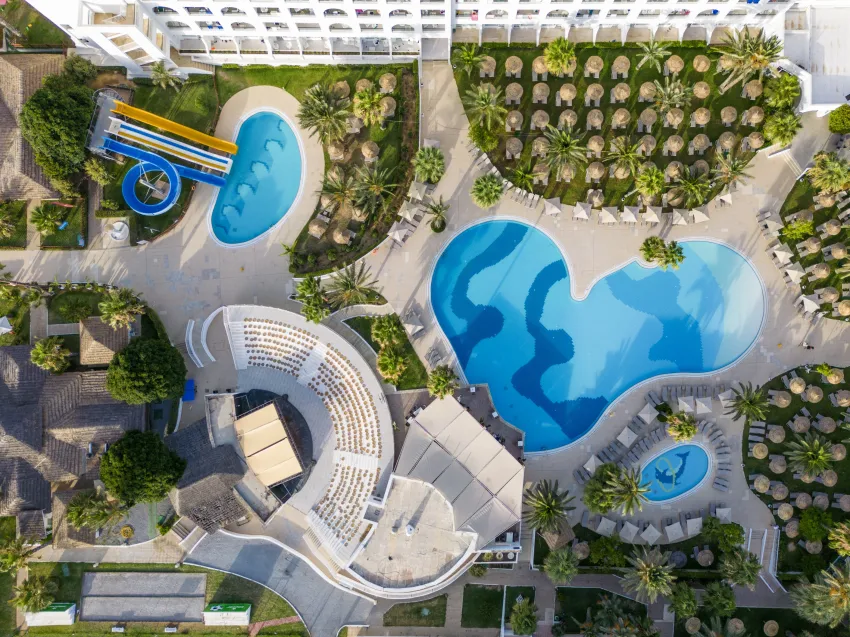 NOZHA BEACH RESORT  4*-9