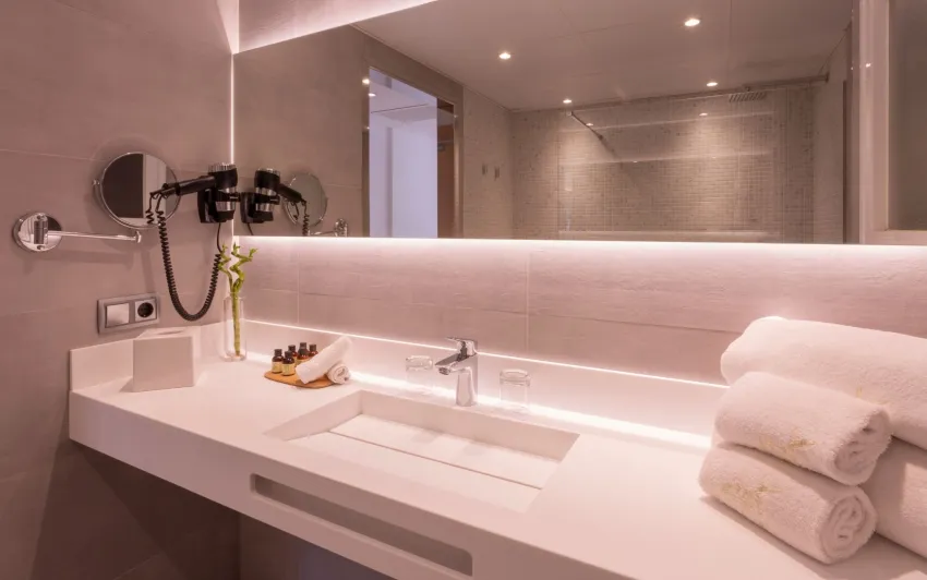 Saratoga Hotel 4*-119