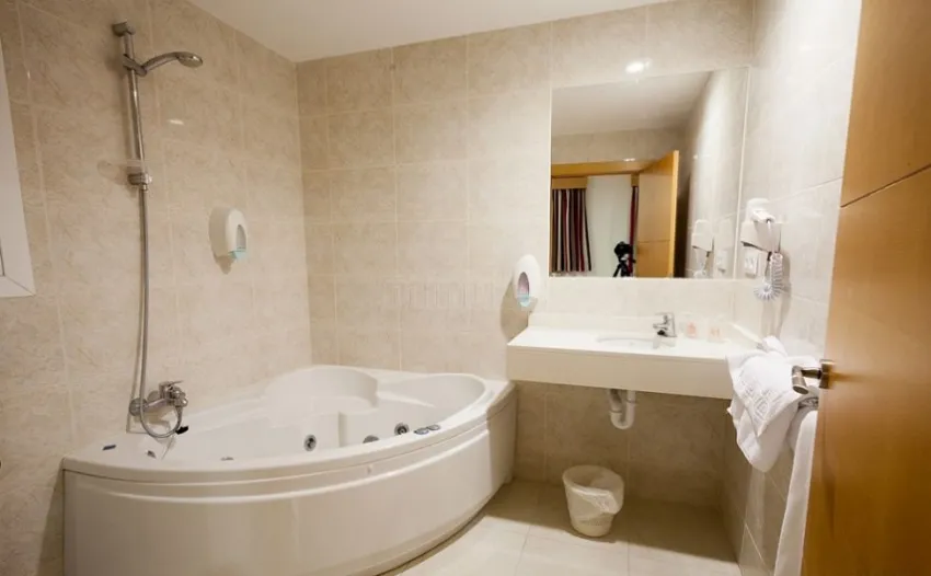 Amic Colon Hotel 3*-6