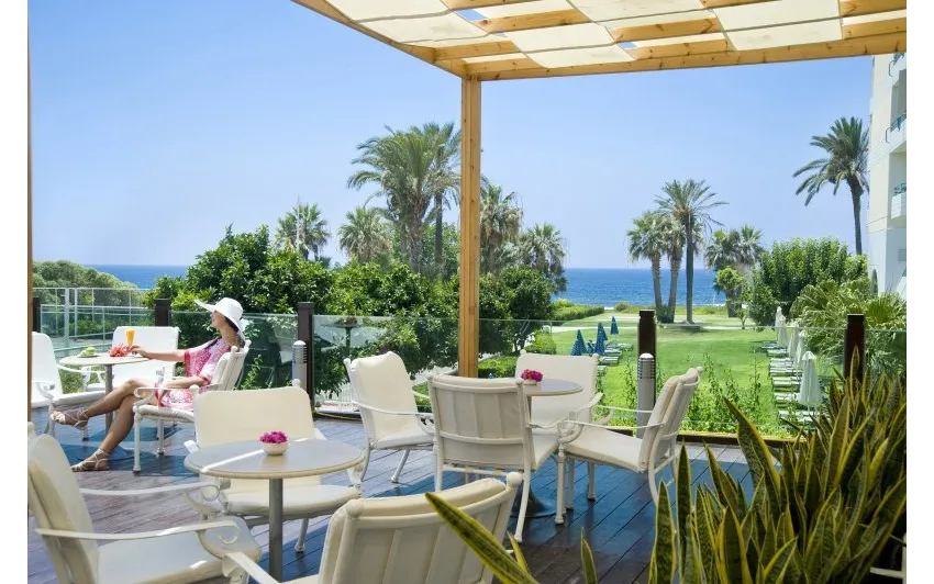 Louis Imperial Beach 4*-13