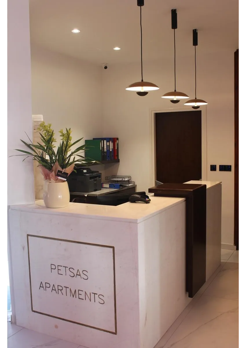 Petsas Apartments 3*-3