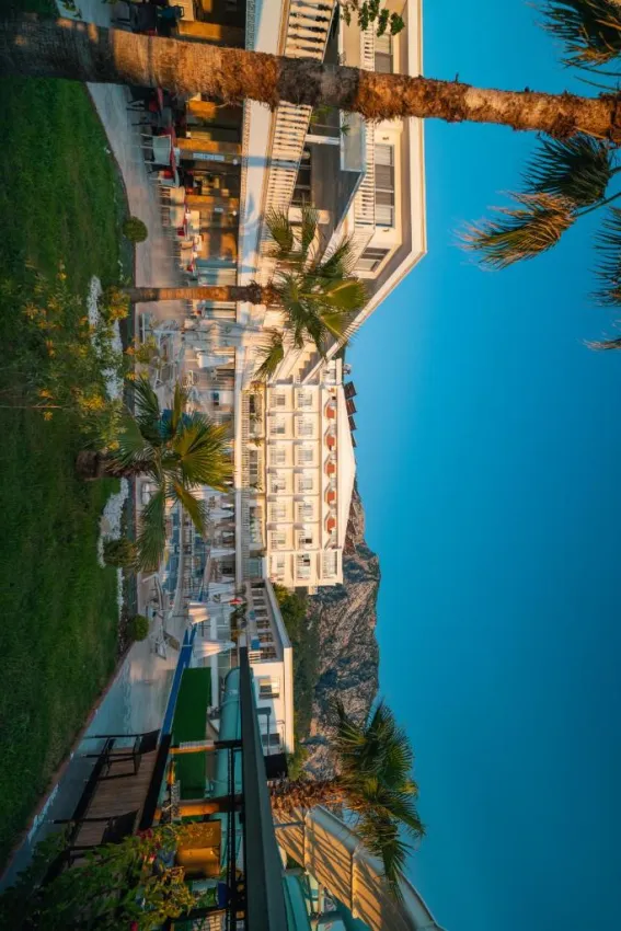 LA PERLA HOTEL  4*-11