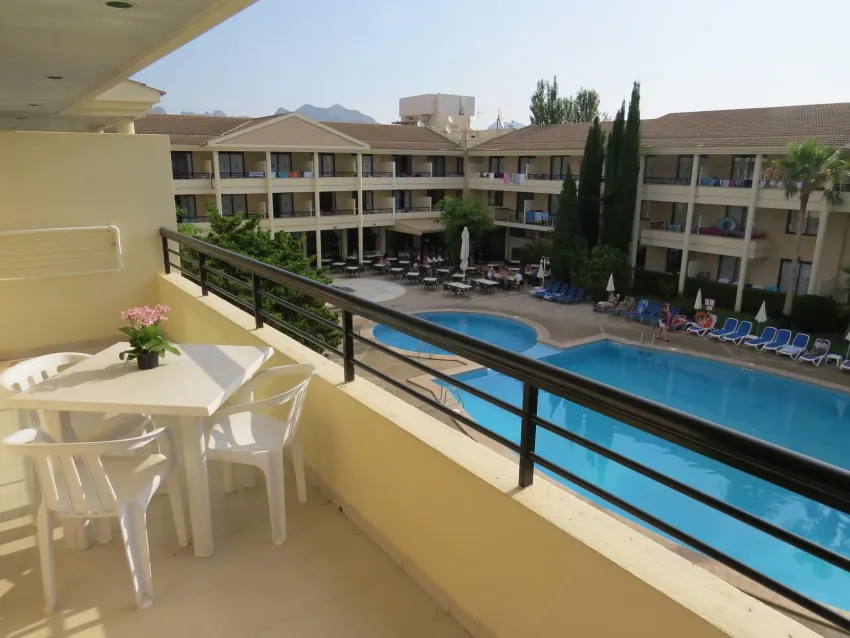 Bahia Pollensa Apart 4*-9