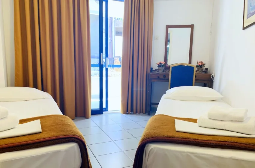 Kassavetis Center - Hotel Studios and Apartments 2*-8