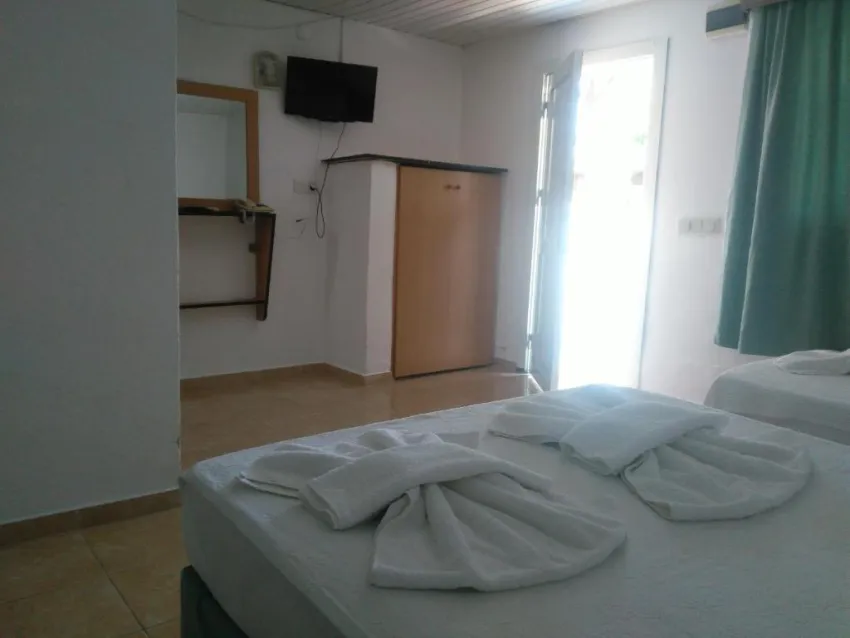 UGUR BEACH HOTEL  3*-4