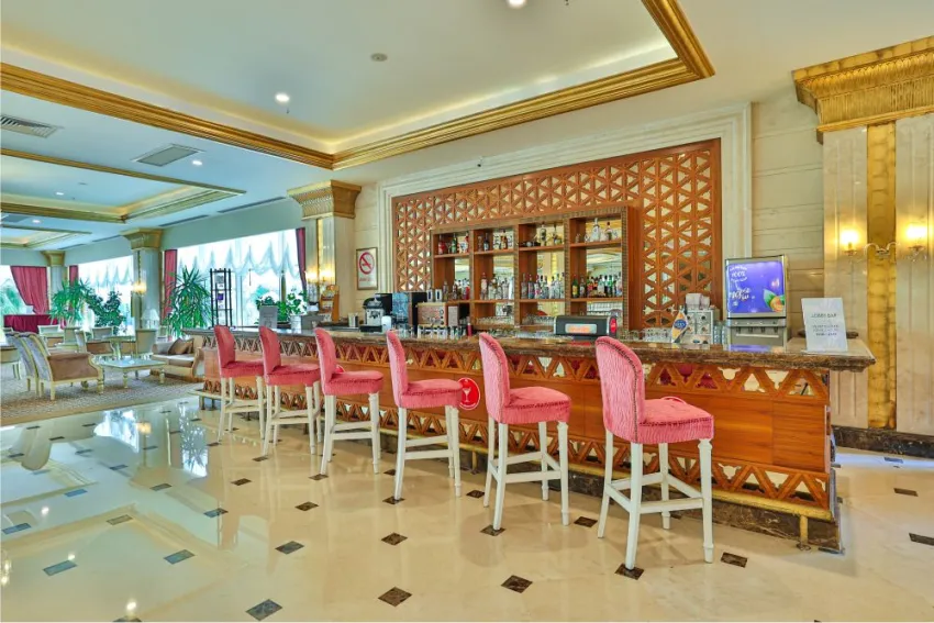 DIAMOND EXCELLENCE RESORT SPA (EX. CRYSTAL PALACE)  5*-4