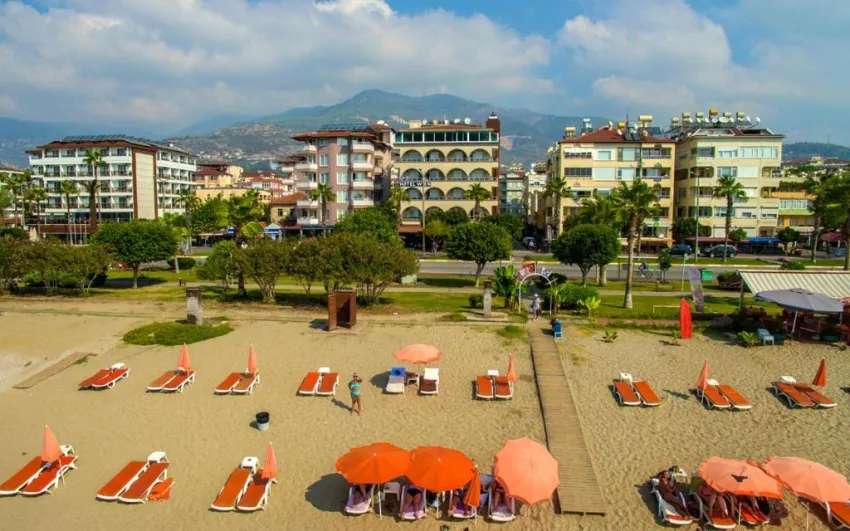 HAWAII SUIT BEACH HOTEL  3*-12