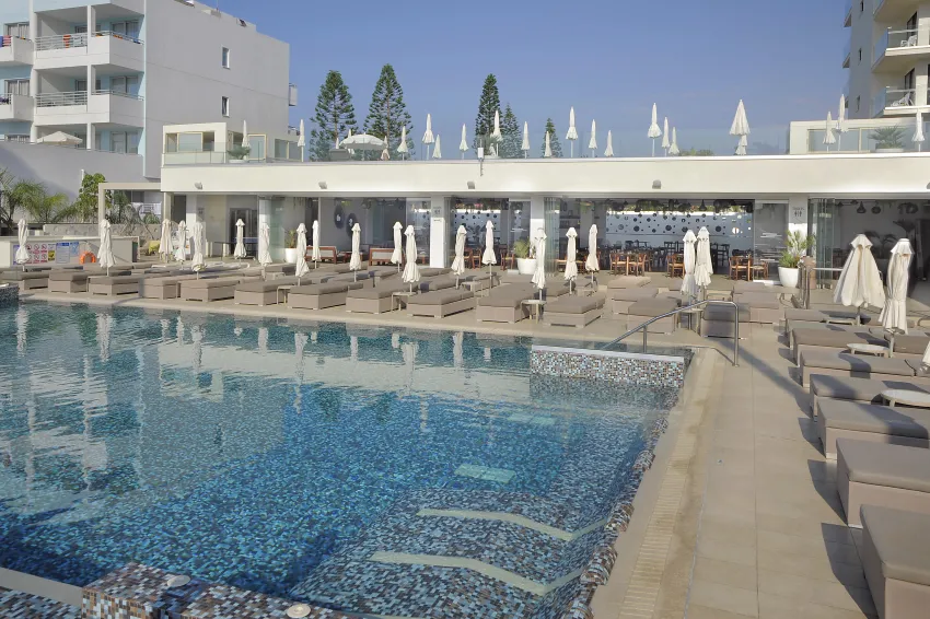 Nelia Beach Hotel 4*-63