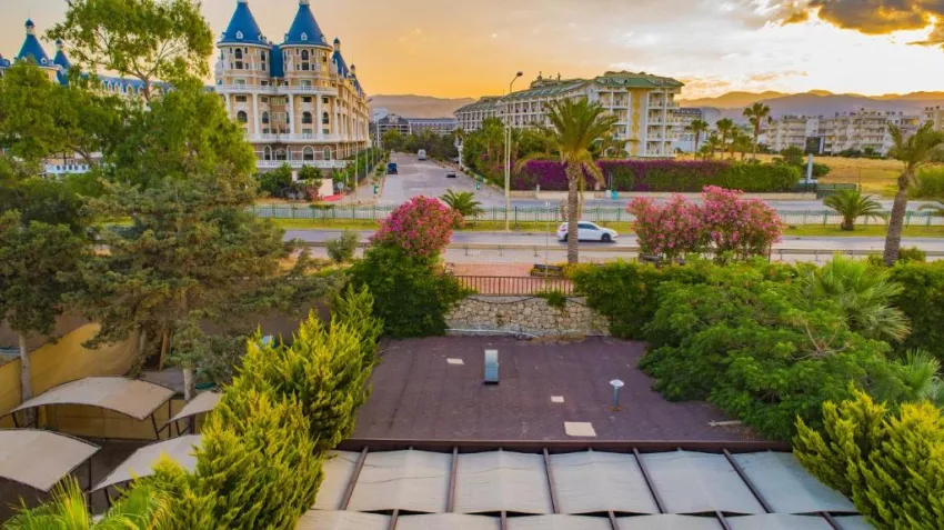 SENZA THE INN RESORT & SPA  5*-12