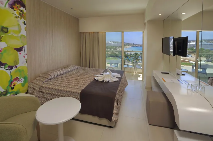 Nelia Beach Hotel 4*-13