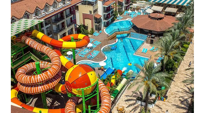 CRYSTAL AURA BEACH RESORT & SPA  5*-16