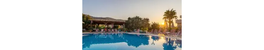 Newcastle Studios 3*-35