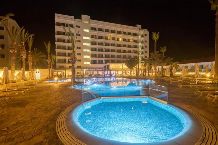 Bohemian Gardens 4*-19