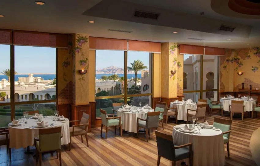 CHARMILLION CLUB RESORT  5*-37