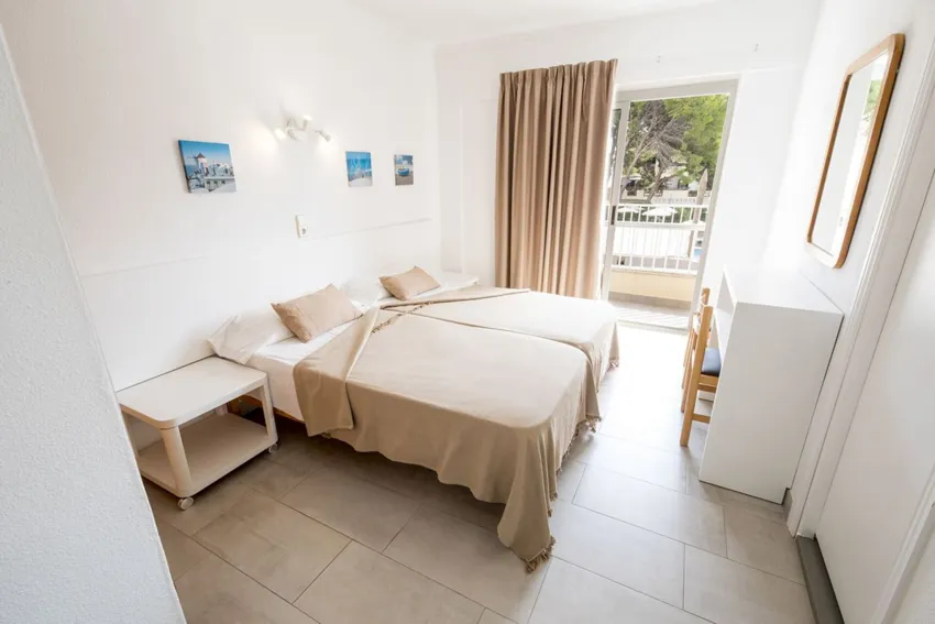 Hotel Lliteras 1*-23