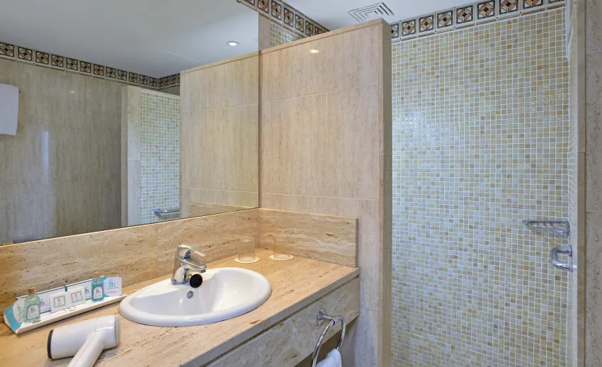 Hispania Hotel 3*-23