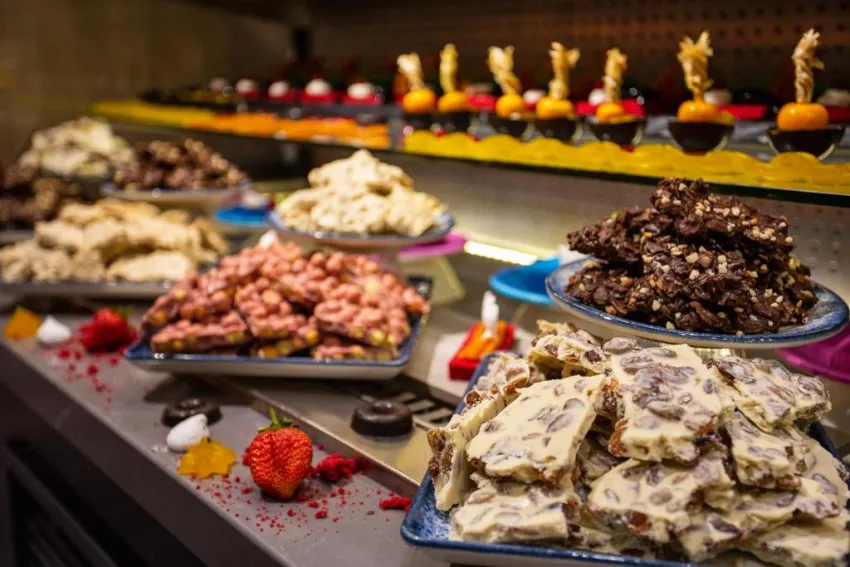 NOXINN DELUXE HOTEL  5*-50