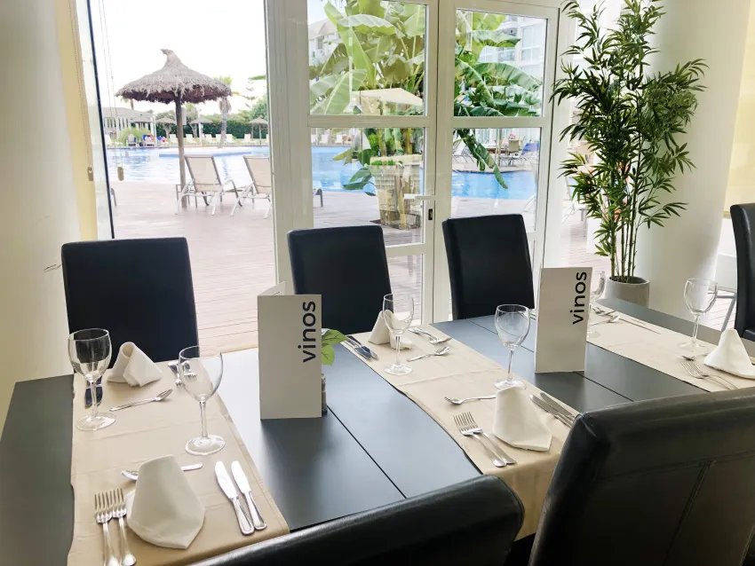 Zafiro Alzinar Mar 4*-33