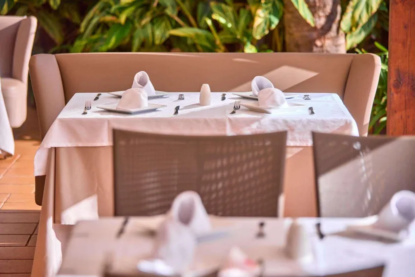 Zafiro Palmanova -87