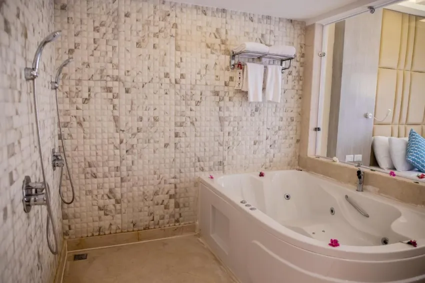 BELLAGIO BEACH RESORT & SPA  5*-7