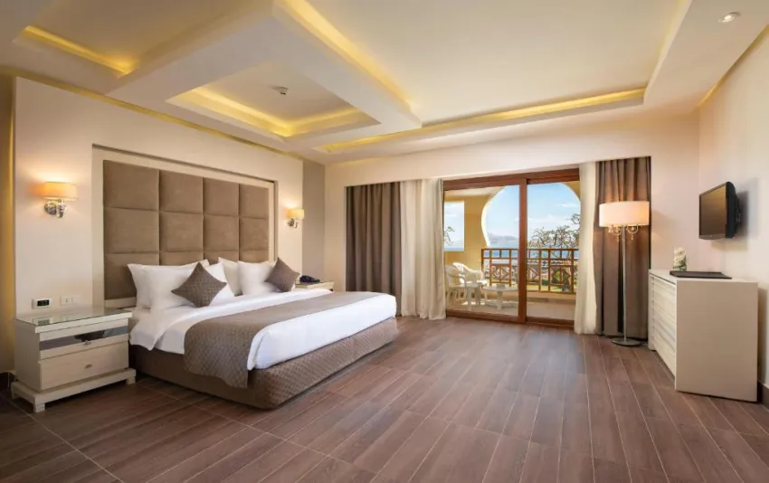 CHARMILLION CLUB RESORT  5*-29