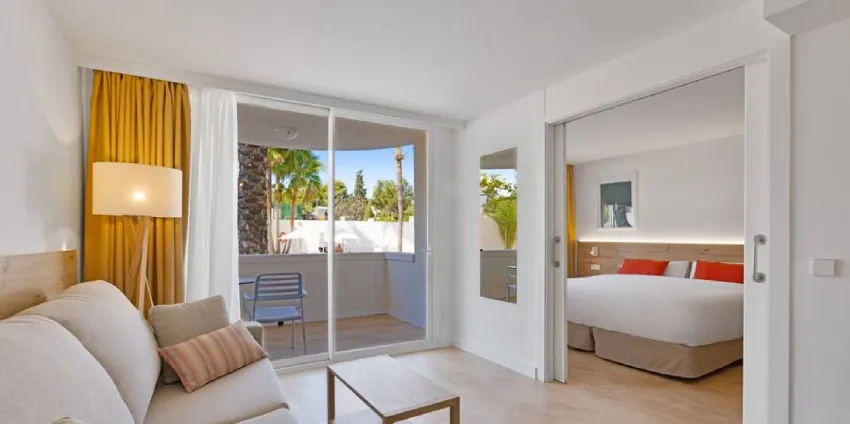 Palmanova Beach Apartments by TRH -46