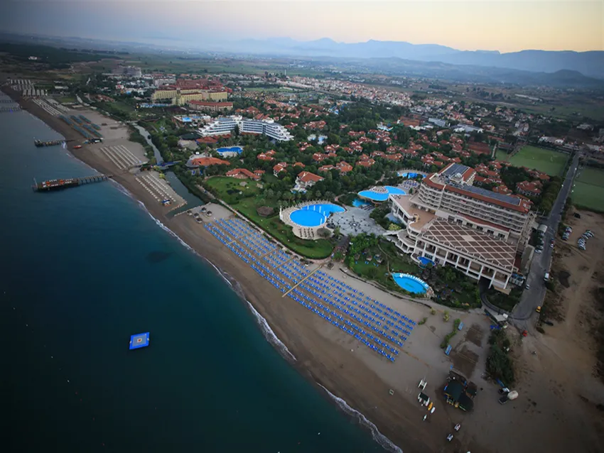 Starlight Resort Hotel 5*-323