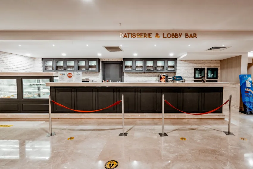 Royal Atlantis Beach Hotel 4*-4