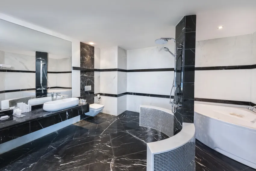 NOAH'S ARK DELUXE HOTEL & SPA  5*-48