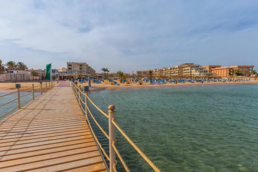 PICKALBATROS WHITE BEACH RESORT  5*-10