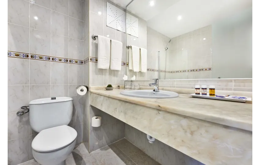 Globales Torrenova Adults Only 3*-12