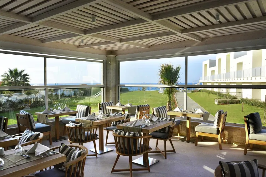 UI BLUE Insula Alba Resort and Spa 5*-8