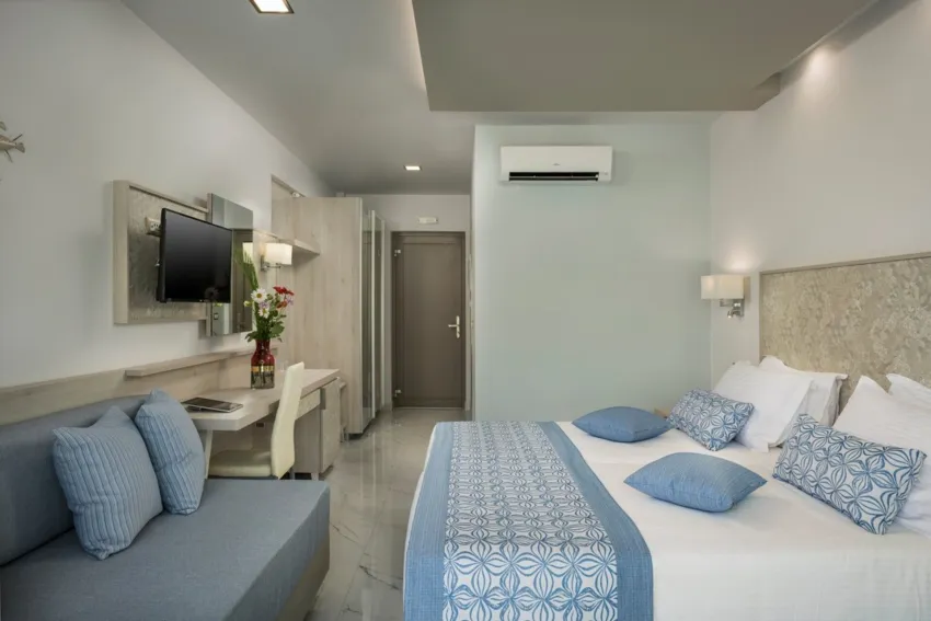 Vantaris Blue Adults Only 4*-12