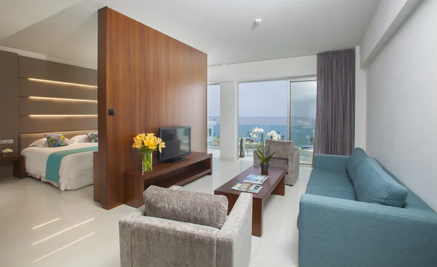King Evelthon Beach Hotel and Resort 5*-13