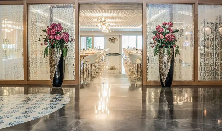 Royal Taj Mahal 5*-6