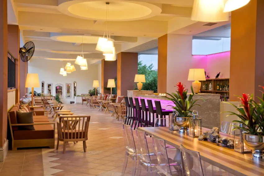 Kentia Suites (ex. Kentia Hotel) 4*-7