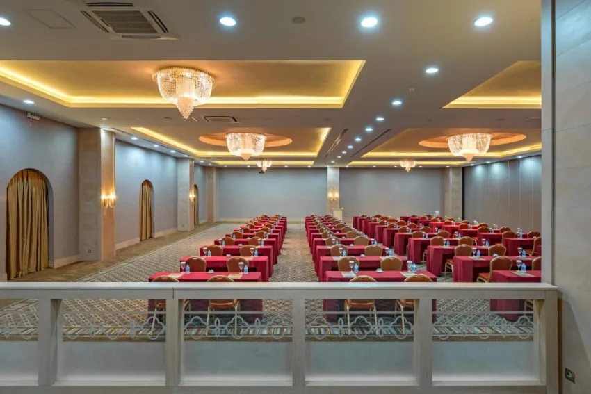 ROYAL HOLIDAY PALACE HOTEL  5*-4