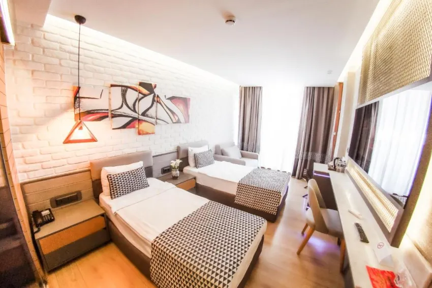 LAREN FAMILY HOTEL & SPA  4*-6