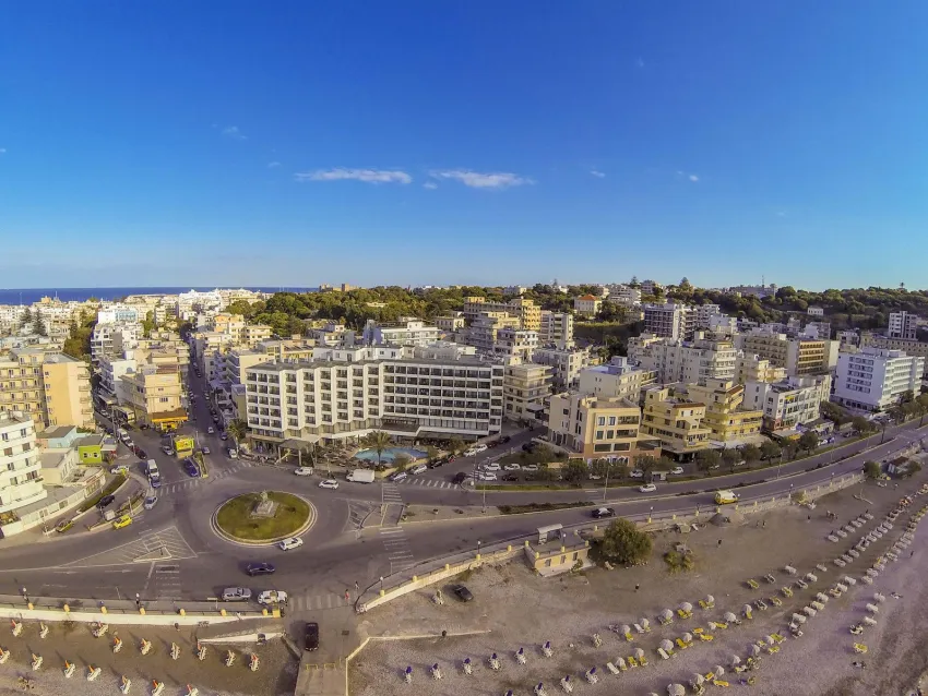 Blue Sky City Beach Hotel 4*-1