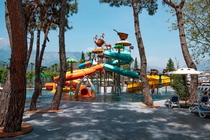 THE NORM ORIENTAL  5*-35