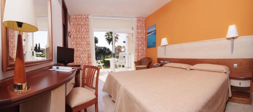 Blau Colonia Sant Jordi 4*-18