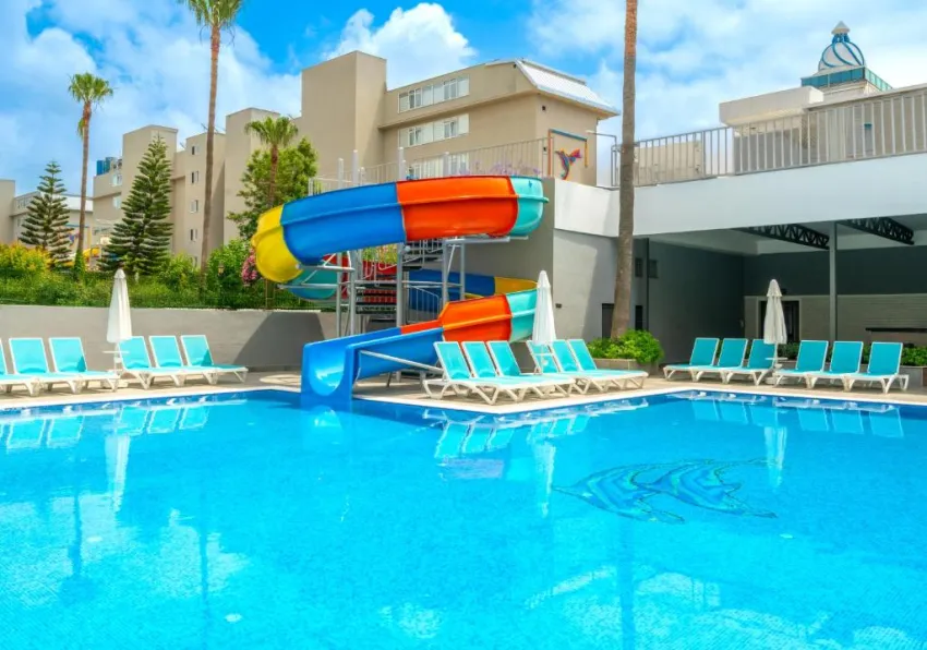 SUN HEAVEN QUEEN  4*-4