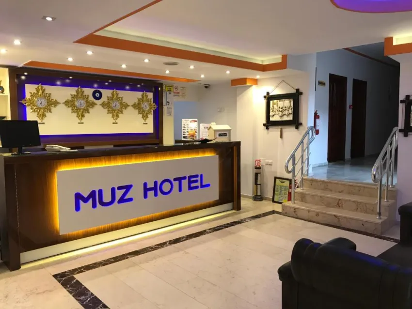 MUZ HOTEL  3*-9