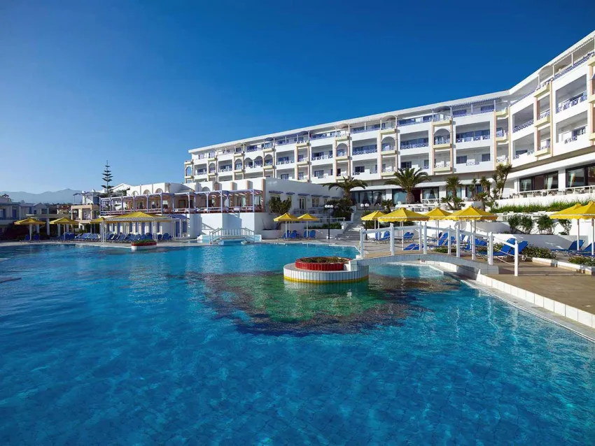 OYA Beach Resort 5*-1