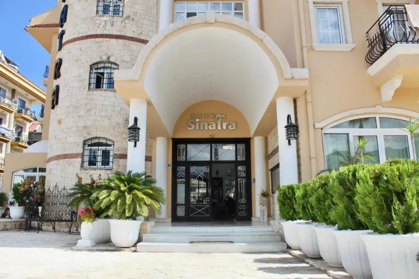 SINATRA HOTEL  4*-14